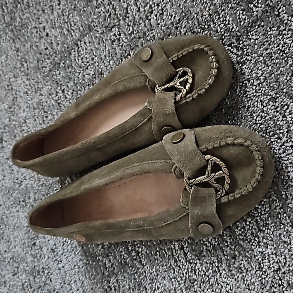Peace Moccasins sage green